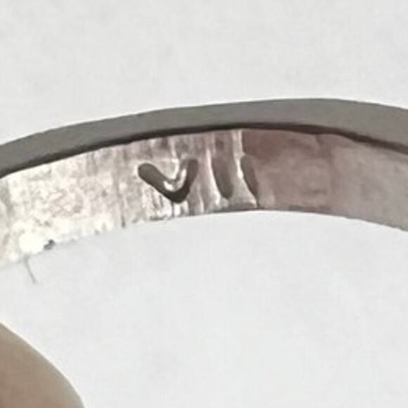 Purple gem ring with VII inscribed victorian textured silver ring band - size 7 - Picture 9 of 9